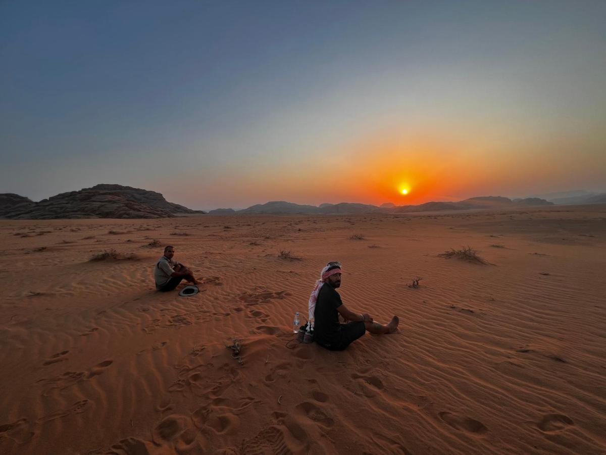Wadi Rum Sky Tours & Camp Esterno foto