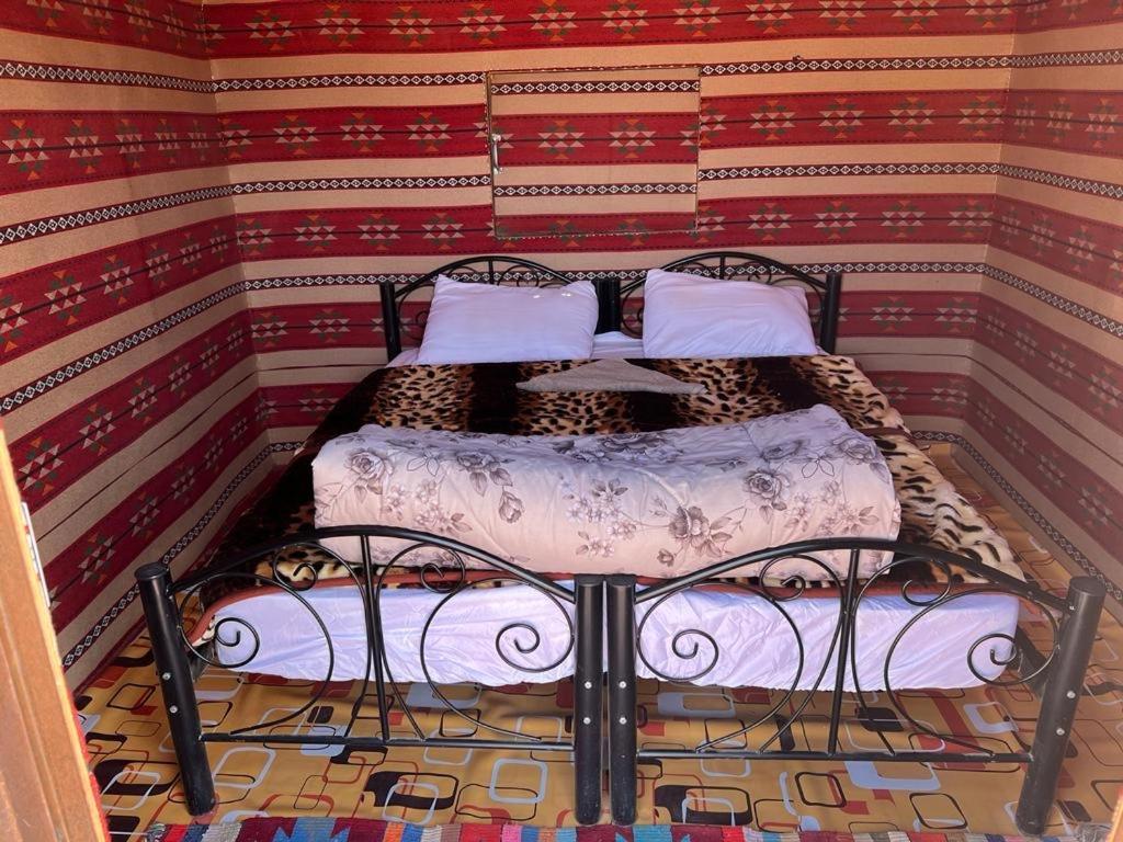 Wadi Rum Sky Tours & Camp Esterno foto